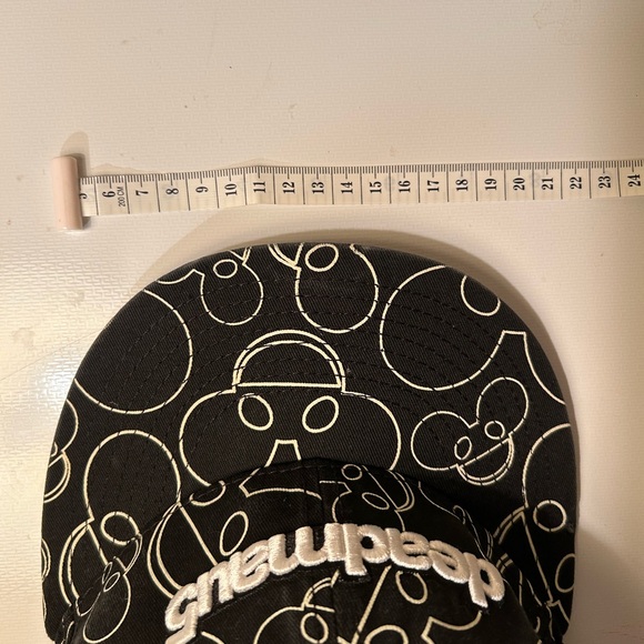 Deadmau5 Glow in the Dark SnapBack Hat - Picture 3 of 6